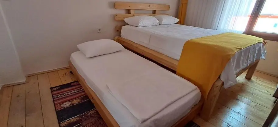 Aile Odası, Bahçe veya Sokak Manzaralı