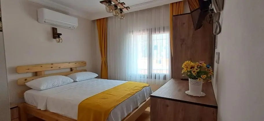 Çift Kişilik, Bahçe veya Sokak Manzaralı
