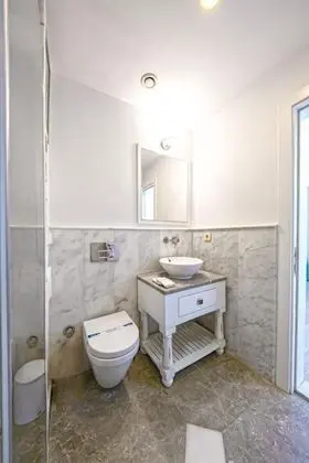 Elite Room, Sokak Manzaralı