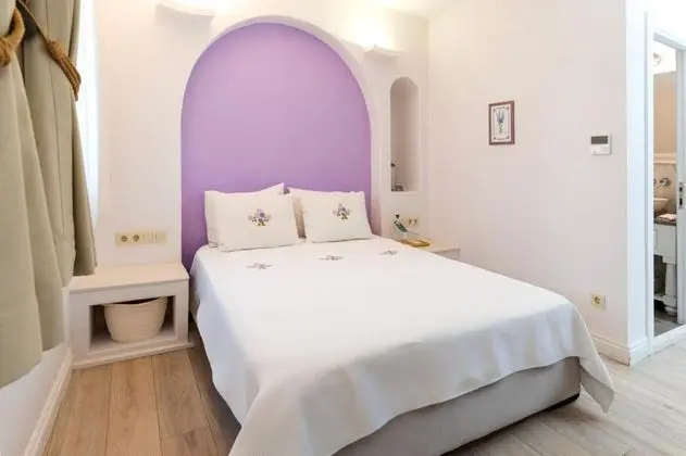 Lavanta Oda, Sokak Manzaralı
