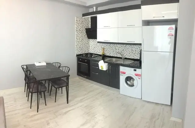 Apart 1+1 Oda, Deniz veya Kara Manzaralı, Mutfaklı