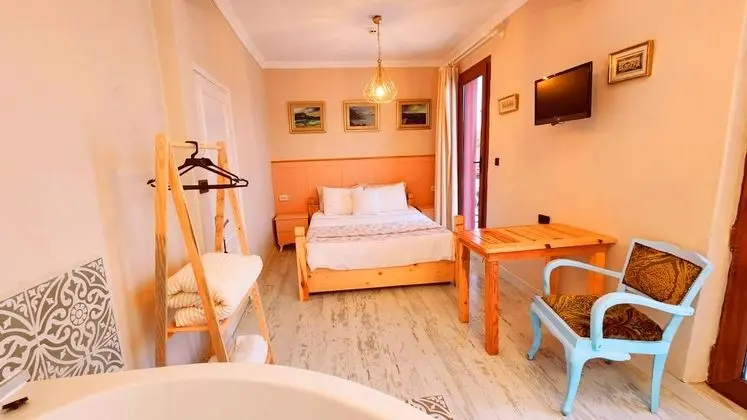 Deluxe Jakuzili Suite, Deniz ve Dağ Manzaralı, Jakuzili