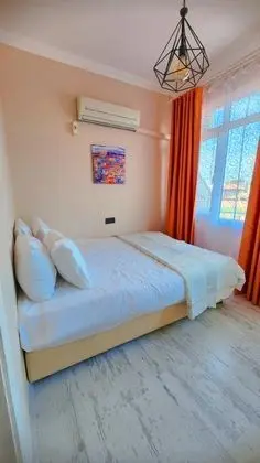 Üç Kişilik Oda, Bahçe Manzaralı, Balkonlu
