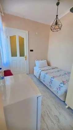 Üç Kişilik Oda, Bahçe Manzaralı, Balkonlu