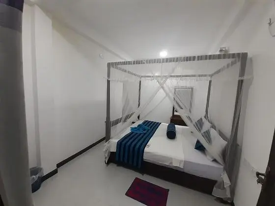 Honeymoon Tek Büyük Yataklı Oda
