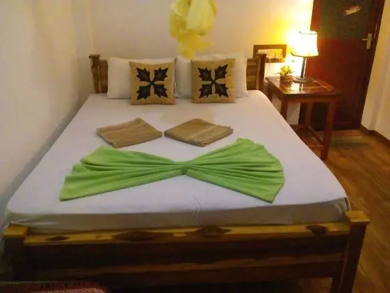 Deluxe Tek Büyük Yataklı Oda, 2 Yatak Odası, Bahçe Manzaralı