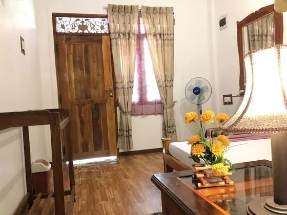 Deluxe Tek Büyük Yataklı Oda, 2 Yatak Odası, Bahçe Manzaralı