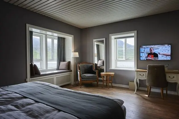 Deluxe Tek Büyük Yataklı Oda