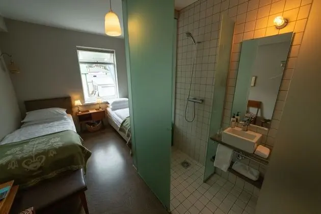 İki Ayrı Yataklı Oda, Özel Banyo