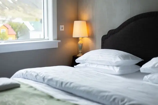 Tek Büyük Yataklı Oda, Ortak Banyo