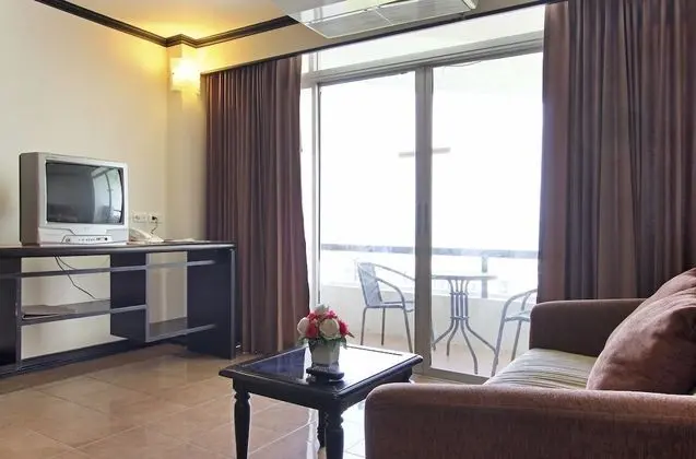 1 Bedroom Suite