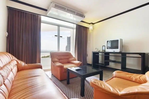 2 Bedrooms Suite