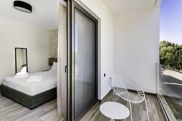 Deluxe Üç Kişilik Oda