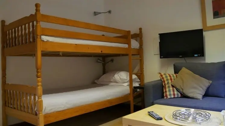 Oda, Birden Çok Yatak (Signal Rock  Bunk Room)