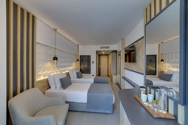 Deluxe Oda, 1 Yatak Odası, Sigara İçilmez, Deniz Manzaralı