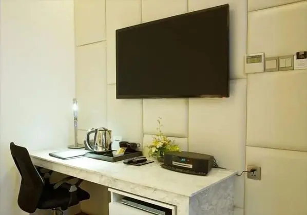 Stüdyo (Owner Studio)