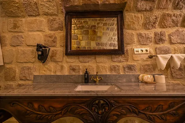 Deluxe Cave Suite, 1 Double Bed, Bathtub