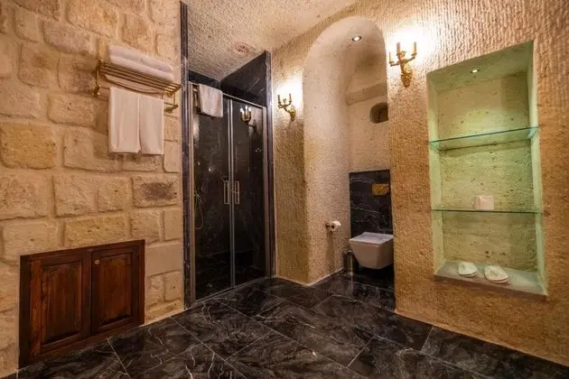 Junior Cave Suite,    , Küvetli ve Şömineli