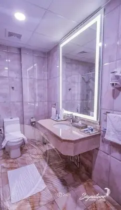 Basic Tek Büyük veya İki Ayrı Yataklı Oda