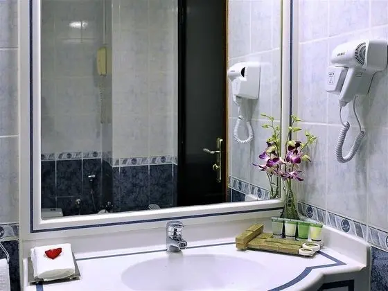 Dört Kişilik Oda, Havuz Kullanımı (with Free Parking)