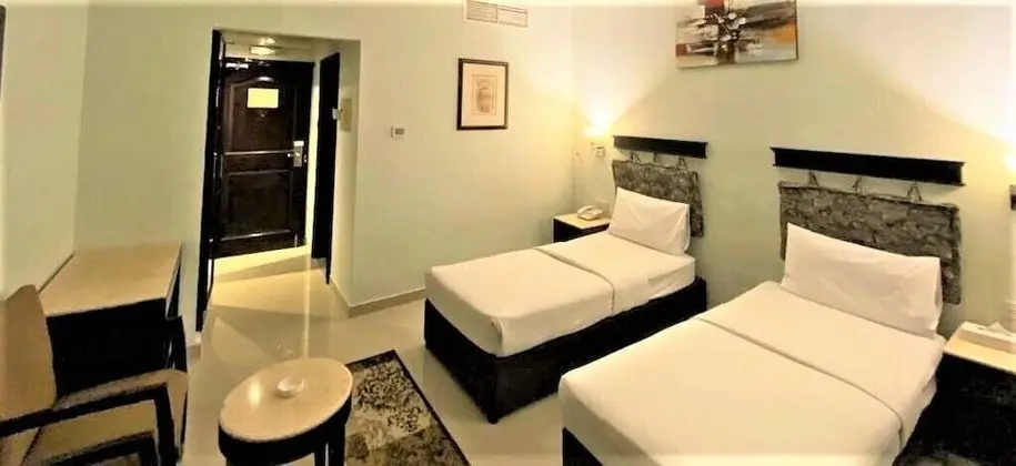 Tek Büyük veya İki Ayrı Yataklı Oda, Havuz Kullanımı (with Free Parking)