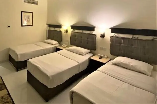 Üç Kişilik Oda, Havuz Kullanımı (with Free Parking)