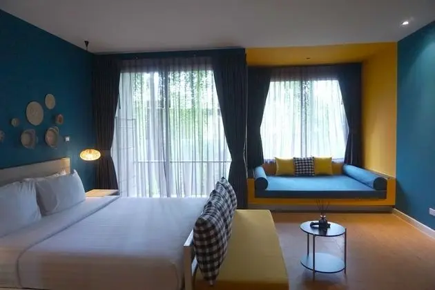 Deluxe King Garden View
