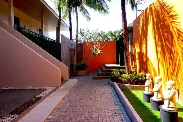 Deluxe King Garden View