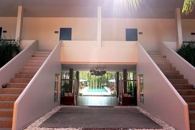 Deluxe King Garden View