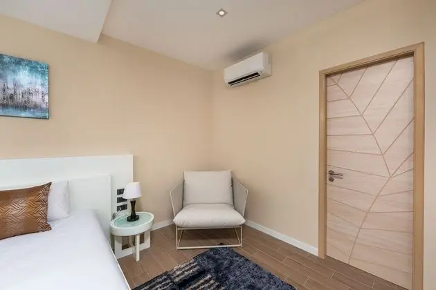 Deluxe Villa