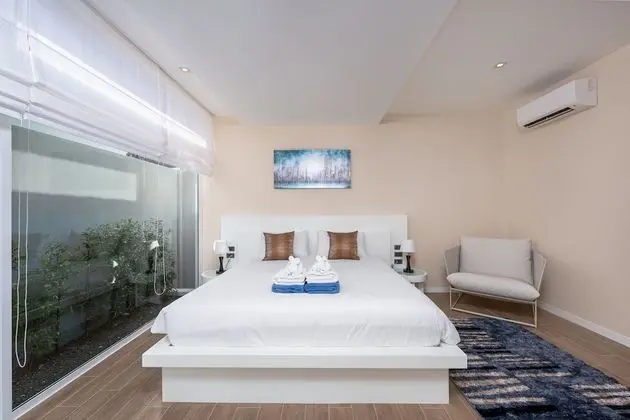 Deluxe Villa