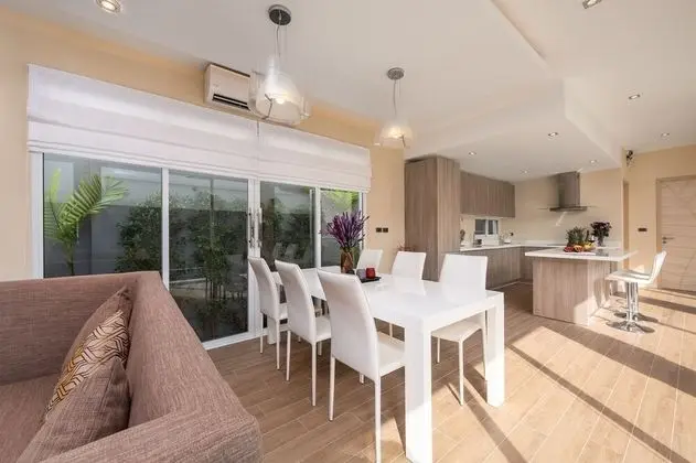 Deluxe Villa
