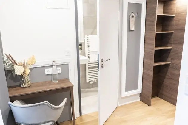Standard Tek Büyük Yataklı Oda