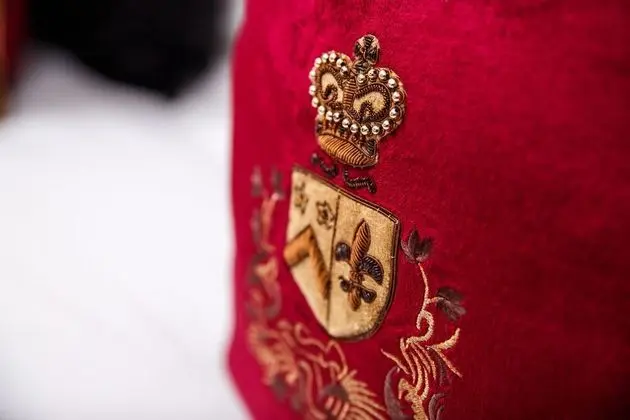 Signature Süit, 1 En Büyük (King) Boy Yatak ve Çekyat