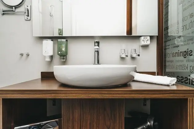 Tek Büyük Yataklı Oda, Balkon