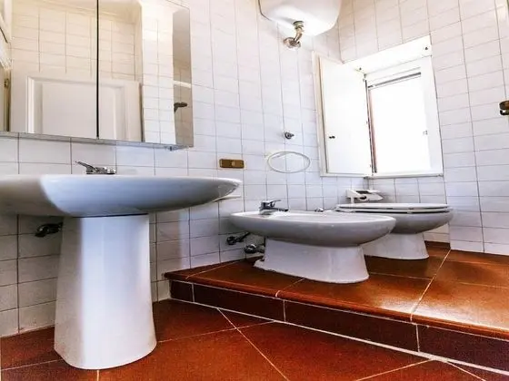 Economy Tek Büyük Yataklı Oda (External Bathroom)