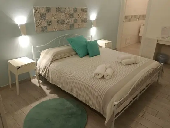 Basic Tek Büyük Yataklı Oda