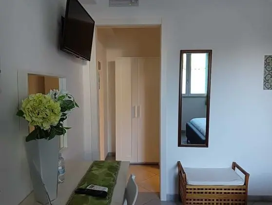 Basic Tek Büyük Yataklı Oda