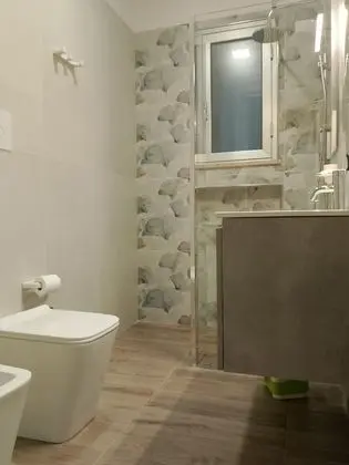 Basic Tek Büyük Yataklı Oda