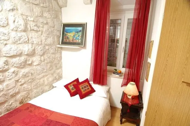 Tek Kişilik Oda, Banyolu/Duşlu