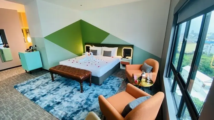 Deluxe Tek Büyük Yataklı Oda