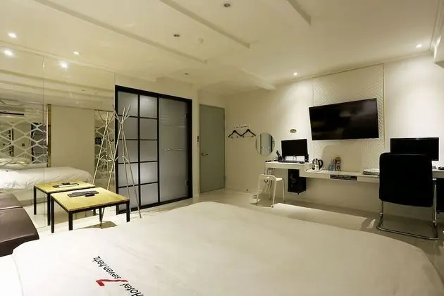 Oda (Couple PC Room)