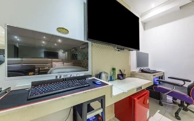 Oda (Couple PC Room)