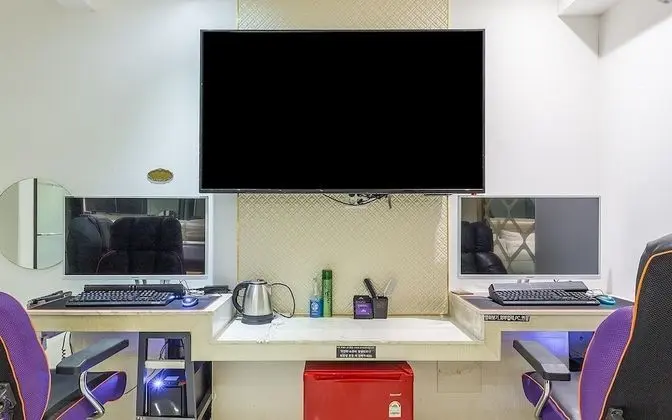 Oda (Couple PC Room)