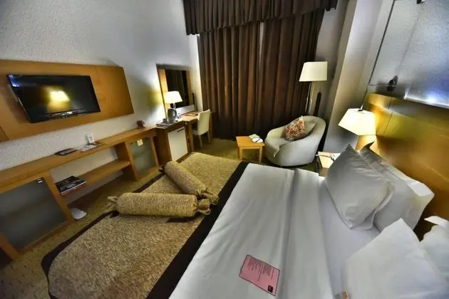 Standart Oda, Şehir Manzaralı