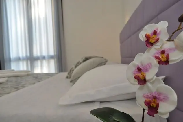 Deluxe Oda, 1 Büyük (Queen) Boy Yatak