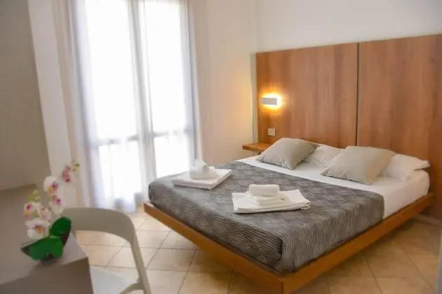 Deluxe Oda, 1 Büyük (Queen) Boy Yatak