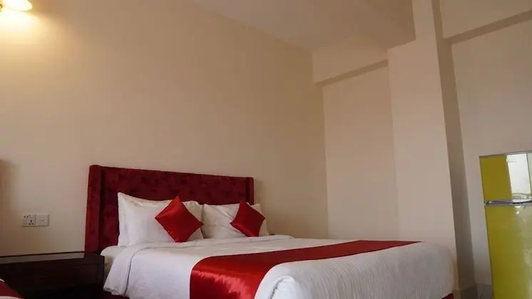 Deluxe Tek Büyük Yataklı Oda