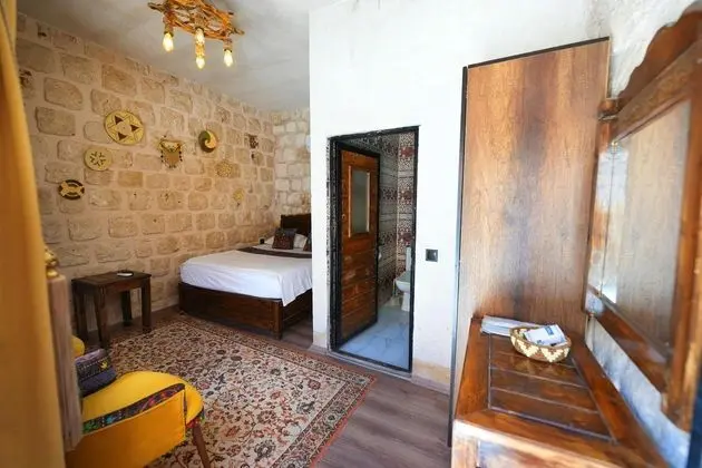 Şahmeran,Avlu Manzaralı,Klimalı