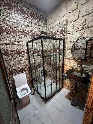Şahmeran,Avlu Manzaralı,Klimalı